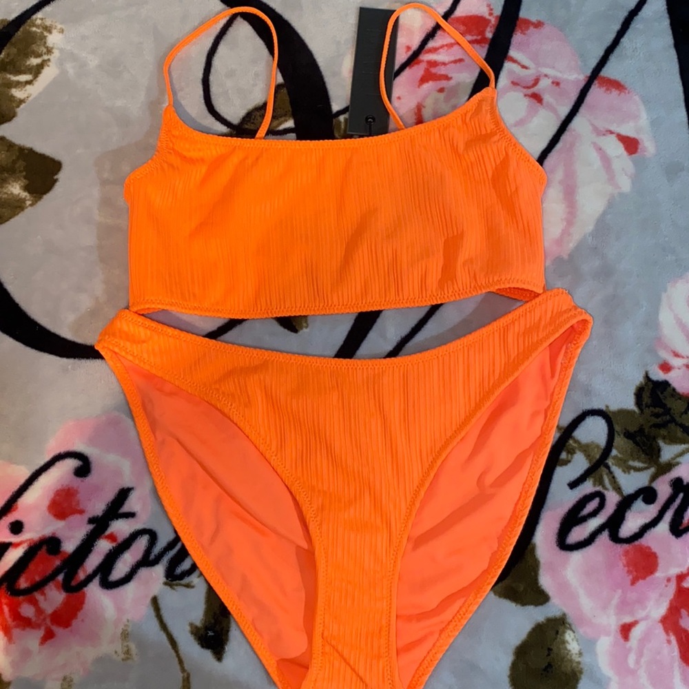 Nikita Coral Rib-Triangl Bikini